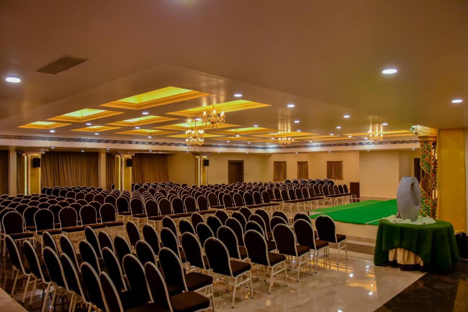 Silver Stone Park Resort, Kovilpatti Dış mekan fotoğraf