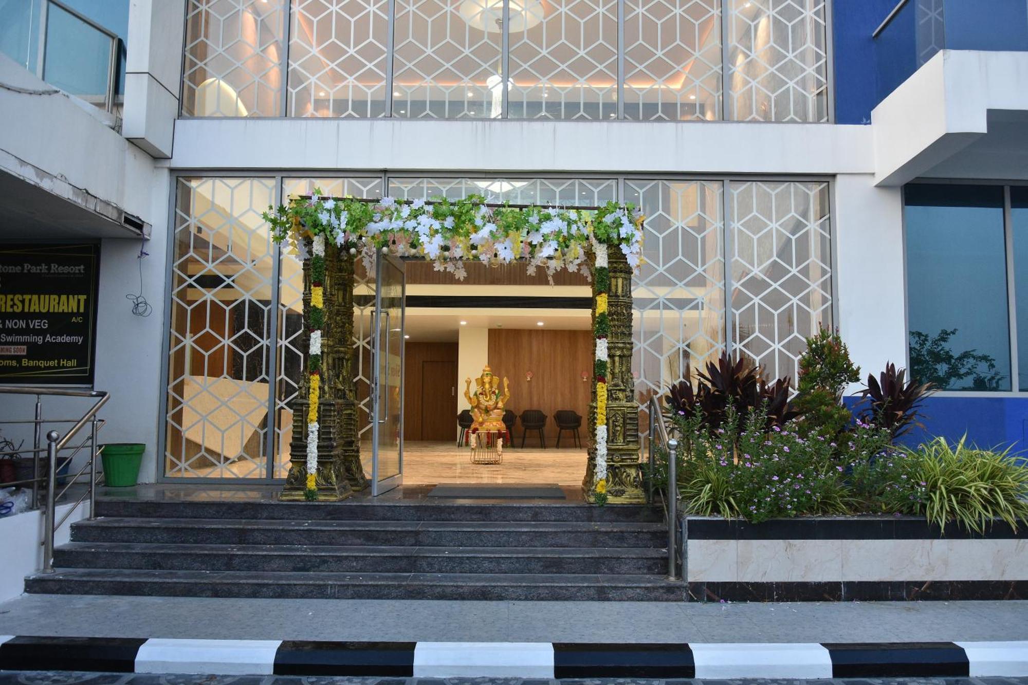 Silver Stone Park Resort, Kovilpatti Dış mekan fotoğraf